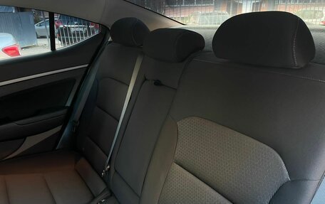 Hyundai Elantra VI рестайлинг, 2018 год, 1 820 500 рублей, 9 фотография