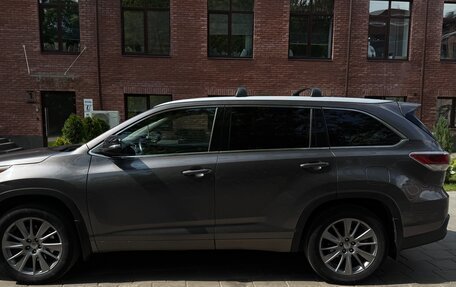 Toyota Highlander III, 2014 год, 2 650 000 рублей, 4 фотография