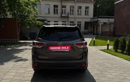 Toyota Highlander III, 2014 год, 2 650 000 рублей, 7 фотография