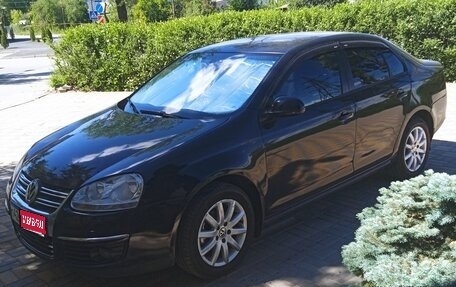 Volkswagen Jetta VI, 2010 год, 760 000 рублей, 1 фотография