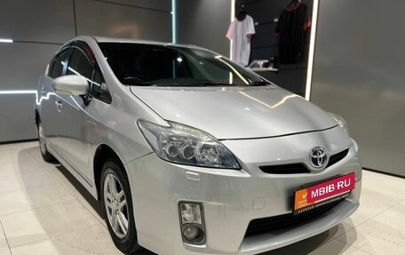 Toyota Prius, 2010 год, 1 050 000 рублей, 3 фотография