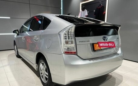 Toyota Prius, 2010 год, 1 050 000 рублей, 7 фотография