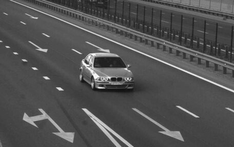 BMW 5 серия, 2003 год, 2 200 000 рублей, 12 фотография