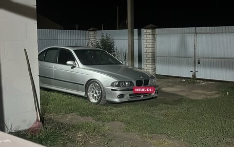 BMW 5 серия, 2003 год, 2 200 000 рублей, 11 фотография