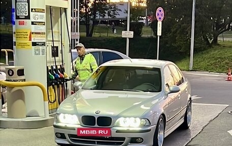 BMW 5 серия, 2003 год, 2 200 000 рублей, 2 фотография