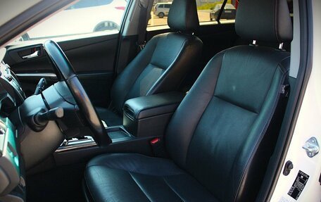 Toyota Camry, 2015 год, 2 095 000 рублей, 10 фотография
