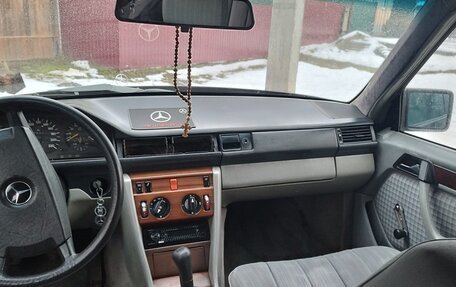 Mercedes-Benz W124, 1989 год, 350 000 рублей, 5 фотография