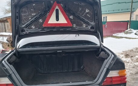 Mercedes-Benz W124, 1989 год, 350 000 рублей, 12 фотография