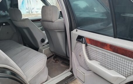 Mercedes-Benz W124, 1989 год, 350 000 рублей, 8 фотография