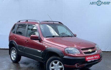 Chevrolet Niva I рестайлинг, 2017 год, 639 000 рублей, 3 фотография