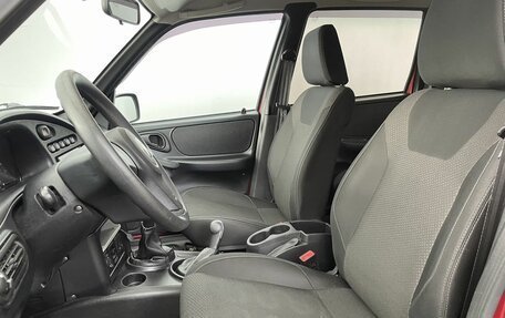 Chevrolet Niva I рестайлинг, 2017 год, 639 000 рублей, 10 фотография
