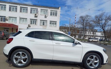 Mercedes-Benz GLA, 2019 год, 2 550 000 рублей, 3 фотография