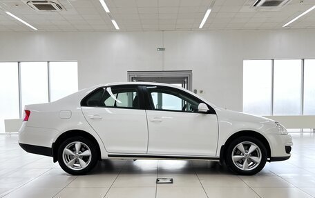 Volkswagen Jetta VI, 2010 год, 849 000 рублей, 7 фотография