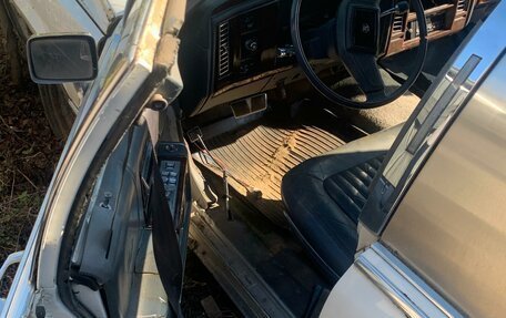 Cadillac Brougham, 1990 год, 3 000 000 рублей, 6 фотография