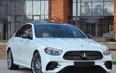 Mercedes-Benz E-Класс, 2022 год, 4 700 000 рублей, 1 фотография