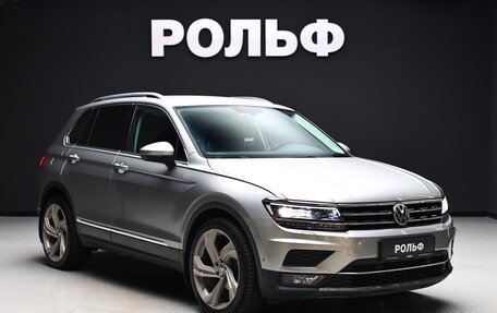Volkswagen Tiguan II, 2017 год, 2 430 000 рублей, 1 фотография