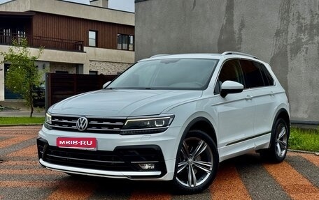 Volkswagen Tiguan II, 2018 год, 2 850 000 рублей, 1 фотография
