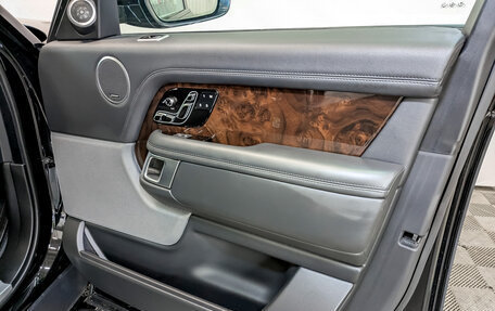Land Rover Range Rover IV рестайлинг, 2020 год, 7 850 000 рублей, 23 фотография