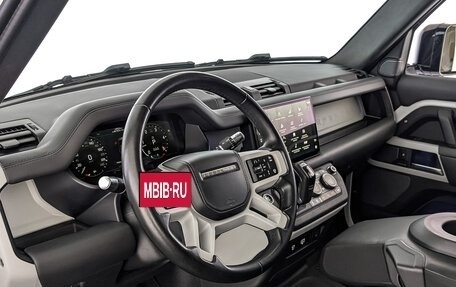 Land Rover Defender II, 2022 год, 6 150 000 рублей, 15 фотография