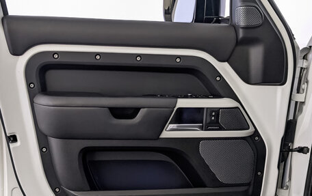 Land Rover Defender II, 2022 год, 6 150 000 рублей, 19 фотография