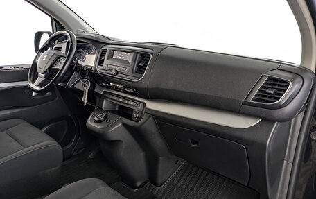 Peugeot Traveller I, 2021 год, 2 695 000 рублей, 13 фотография
