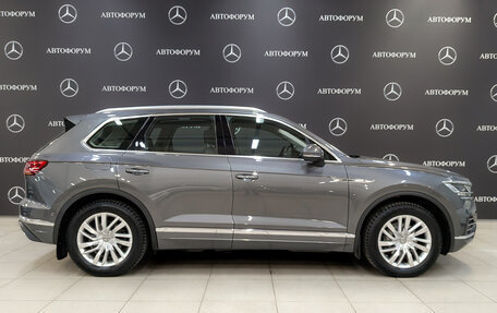 Volkswagen Touareg III, 2018 год, 4 850 000 рублей, 4 фотография