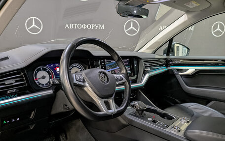 Volkswagen Touareg III, 2018 год, 4 850 000 рублей, 15 фотография