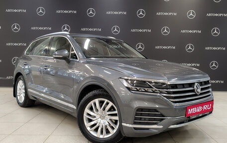 Volkswagen Touareg III, 2018 год, 4 850 000 рублей, 3 фотография