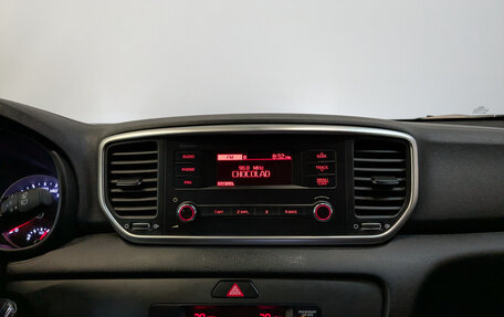 KIA Sportage IV рестайлинг, 2020 год, 2 100 000 рублей, 15 фотография