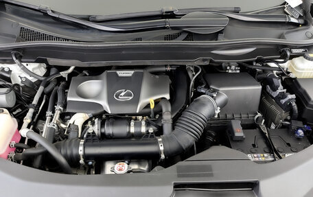 Lexus RX IV рестайлинг, 2017 год, 3 800 000 рублей, 9 фотография