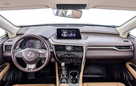 Lexus RX IV рестайлинг, 2017 год, 3 800 000 рублей, 14 фотография