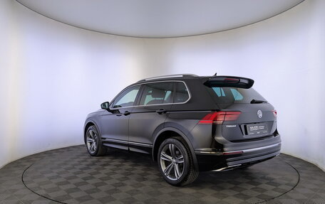 Volkswagen Tiguan II, 2020 год, 2 490 000 рублей, 7 фотография