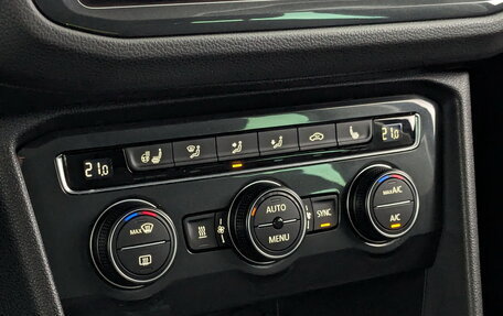 Volkswagen Tiguan II, 2020 год, 2 490 000 рублей, 26 фотография