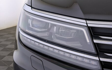 Volkswagen Tiguan II, 2020 год, 2 490 000 рублей, 17 фотография