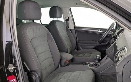Volkswagen Tiguan II, 2020 год, 2 490 000 рублей, 23 фотография