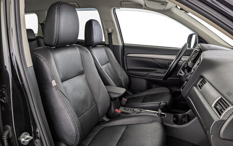 Mitsubishi Outlander III рестайлинг 3, 2012 год, 1 490 000 рублей, 24 фотография