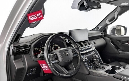 Toyota Land Cruiser, 2021 год, 10 550 000 рублей, 16 фотография
