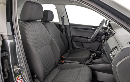 Volkswagen Polo VI (EU Market), 2021 год, 1 650 000 рублей, 24 фотография