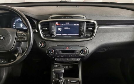 KIA Sorento III Prime рестайлинг, 2018 год, 1 995 000 рублей, 11 фотография