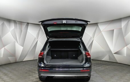 Volkswagen Tiguan II, 2017 год, 2 195 000 рублей, 19 фотография