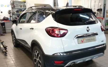 Renault Kaptur I рестайлинг, 2018 год, 1 550 000 рублей, 4 фотография