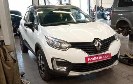 Renault Kaptur I рестайлинг, 2018 год, 1 550 000 рублей, 2 фотография