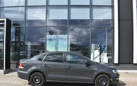 Volkswagen Polo VI (EU Market), 2017 год, 950 000 рублей, 4 фотография