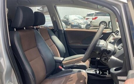 Honda Fit Shuttle I рестайлинг, 2012 год, 693 000 рублей, 13 фотография