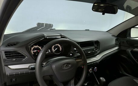 Hyundai Solaris II рестайлинг, 2013 год, 863 000 рублей, 17 фотография