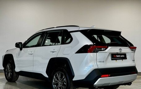 Toyota RAV4, 2024 год, 3 400 000 рублей, 8 фотография