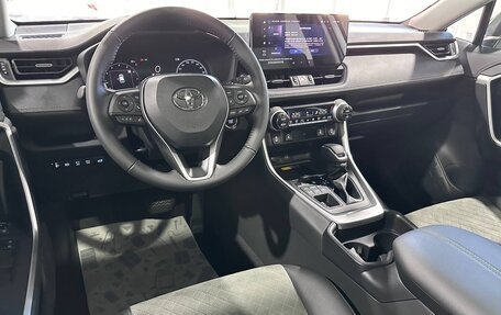 Toyota RAV4, 2024 год, 3 400 000 рублей, 24 фотография