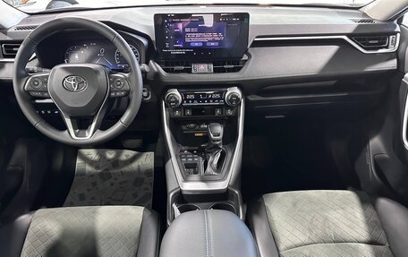 Toyota RAV4, 2024 год, 3 400 000 рублей, 25 фотография