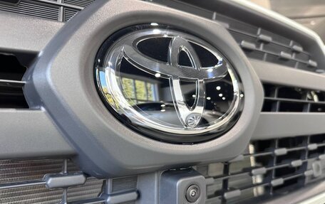 Toyota RAV4, 2024 год, 3 400 000 рублей, 32 фотография