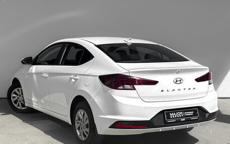 Hyundai Elantra VI рестайлинг, 2019 год, 1 750 000 рублей, 7 фотография